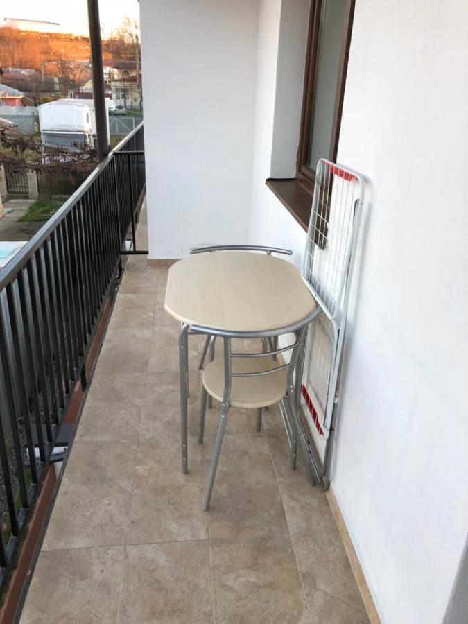 Aleria De Piatra Aparthotel Piatra Neamt Ngoại thất bức ảnh